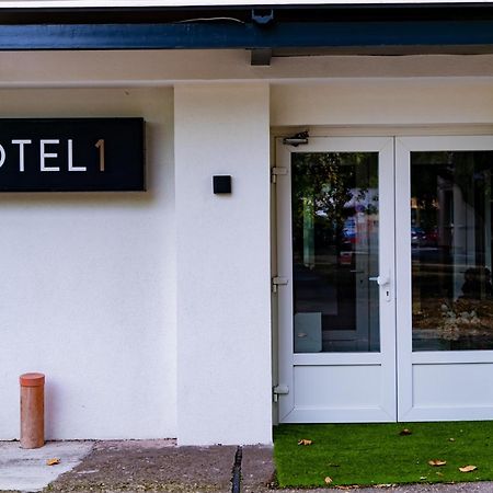 دوناويفاروش Motel1- A Megfizetheto Luxus! المظهر الخارجي الصورة