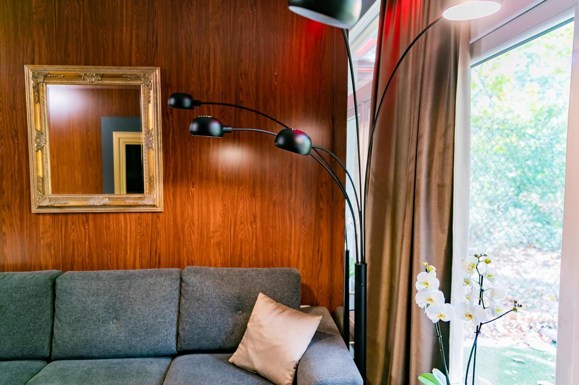 دوناويفاروش Motel1- A Megfizetheto Luxus! المظهر الخارجي الصورة