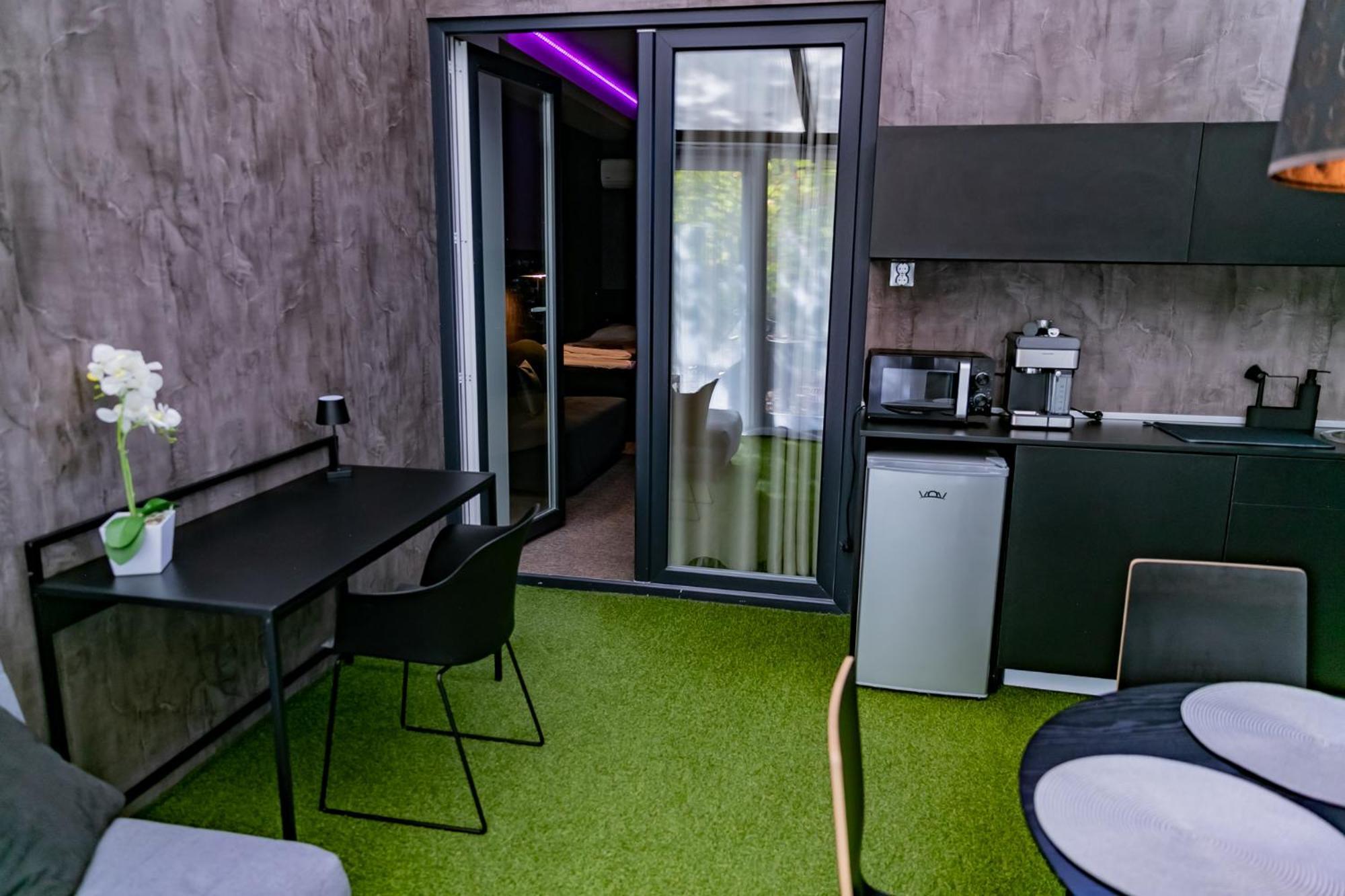 دوناويفاروش Motel1- A Megfizetheto Luxus! المظهر الخارجي الصورة