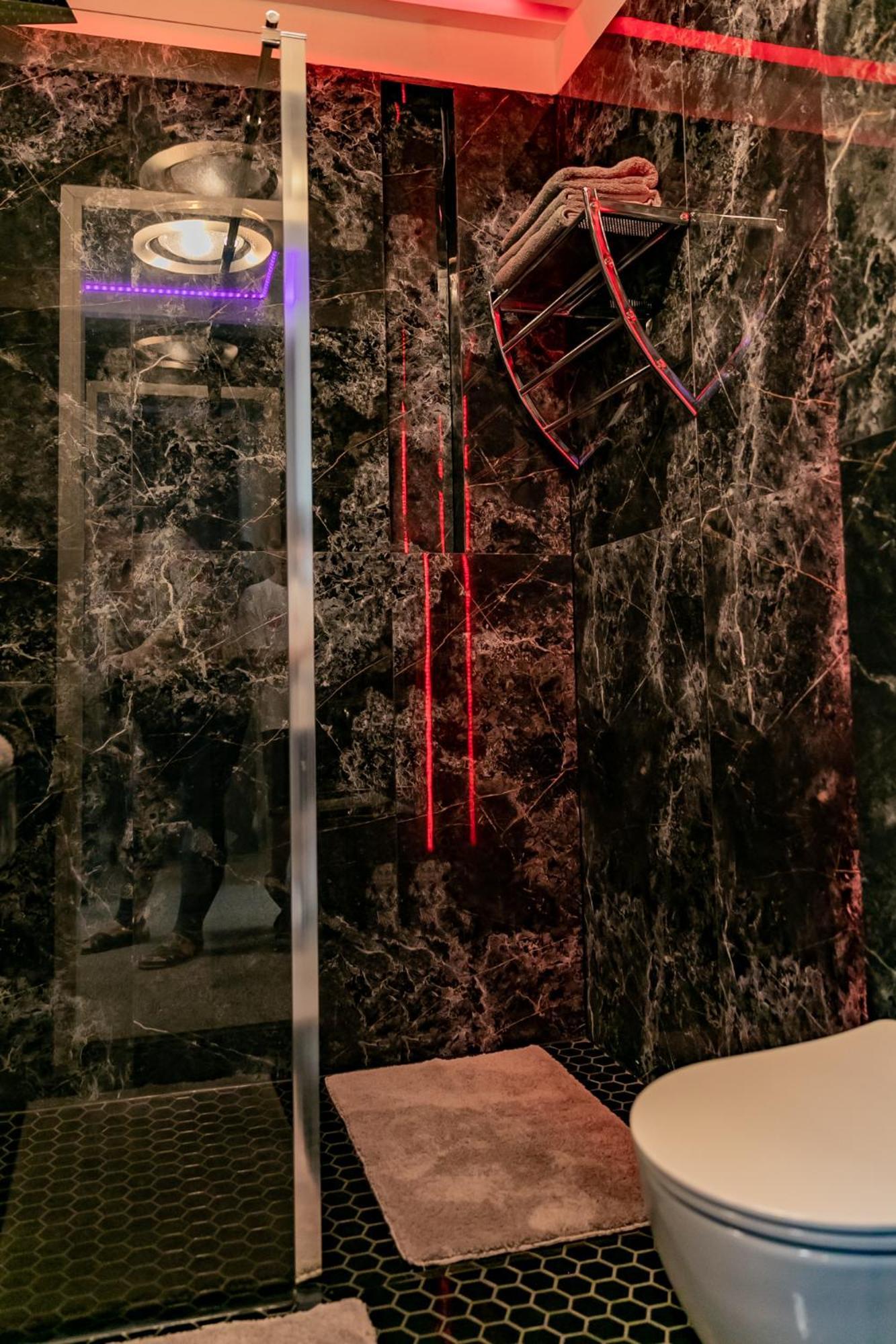 دوناويفاروش Motel1- A Megfizetheto Luxus! المظهر الخارجي الصورة