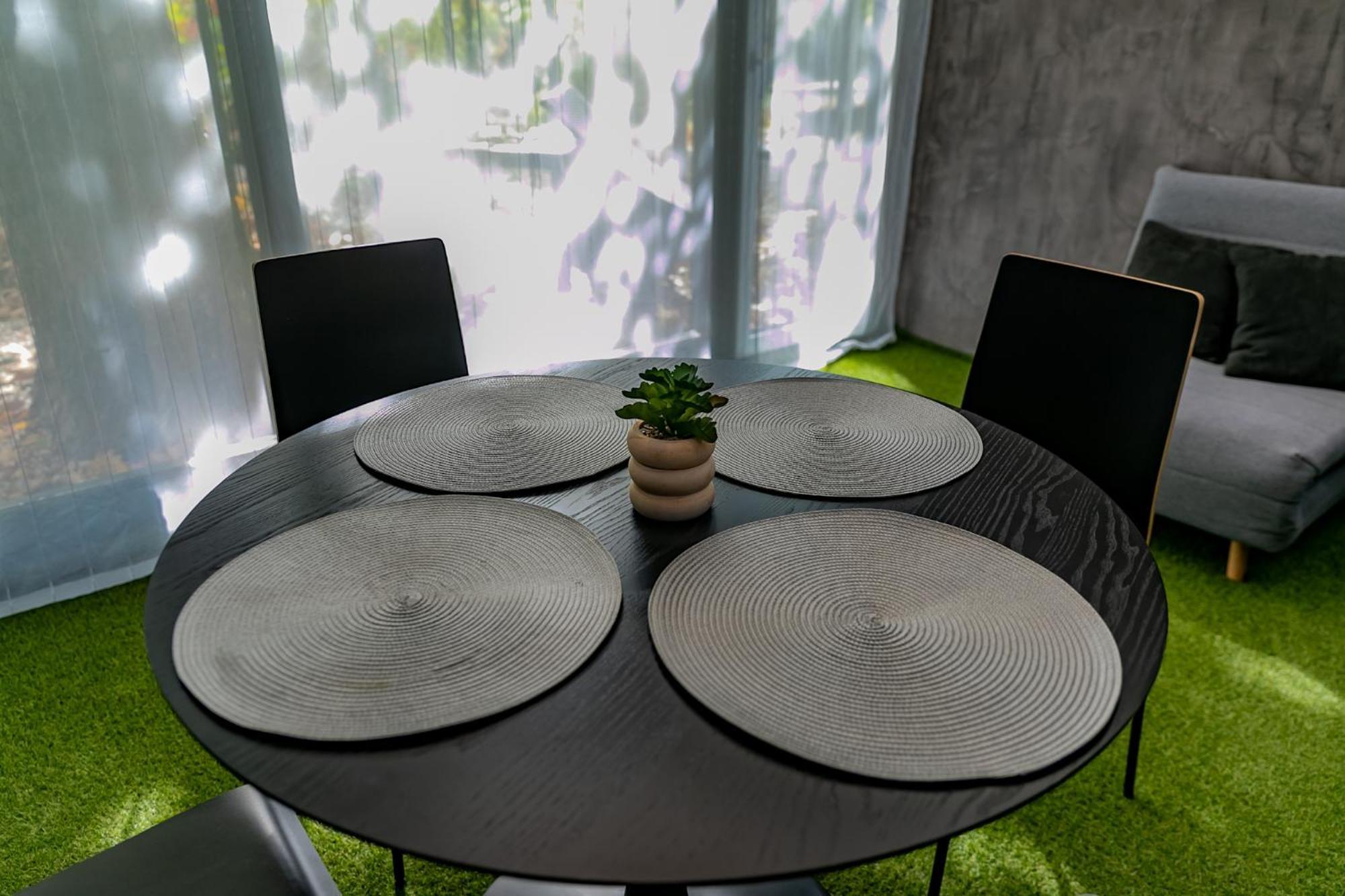 دوناويفاروش Motel1- A Megfizetheto Luxus! المظهر الخارجي الصورة