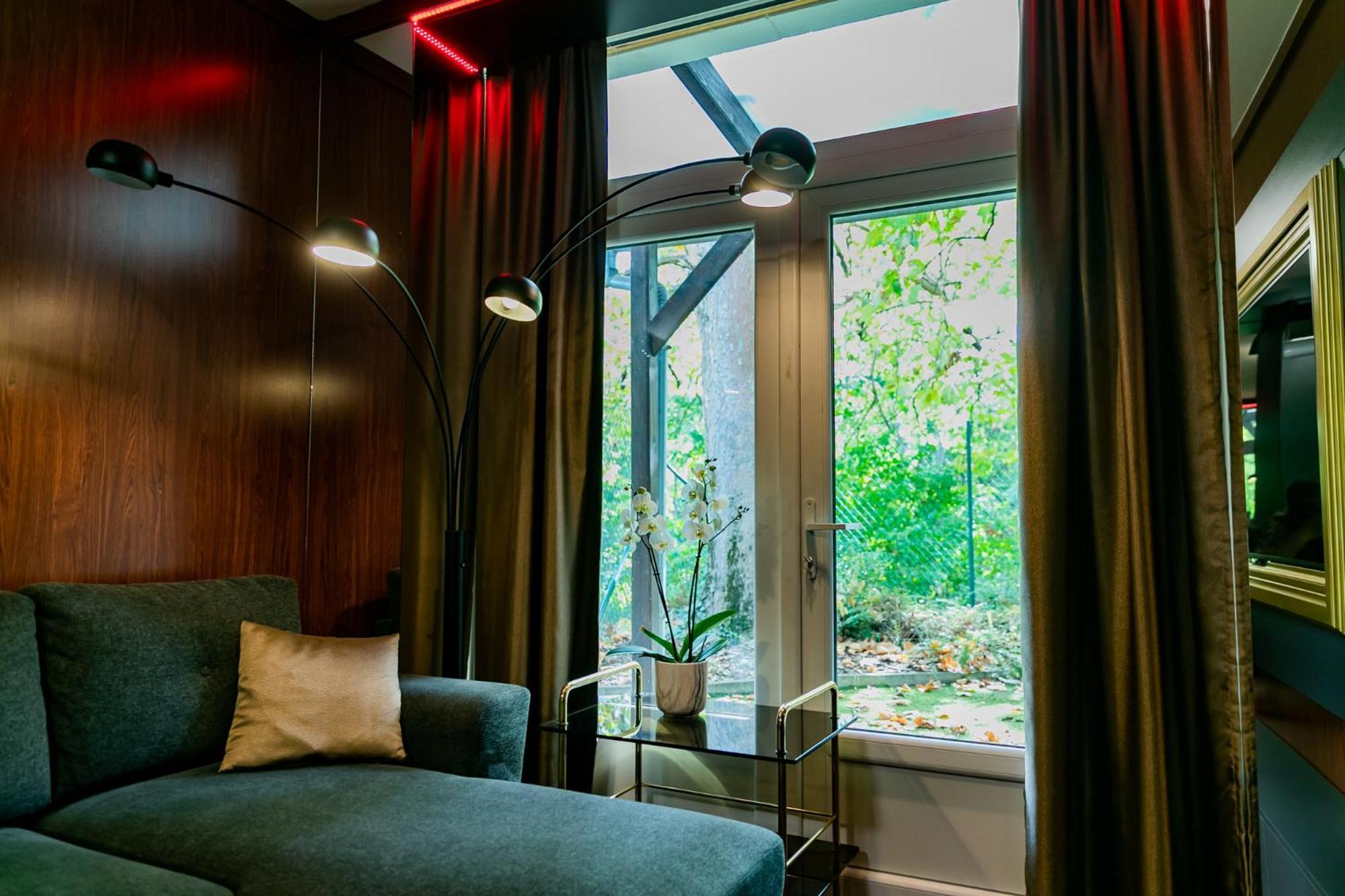 دوناويفاروش Motel1- A Megfizetheto Luxus! المظهر الخارجي الصورة