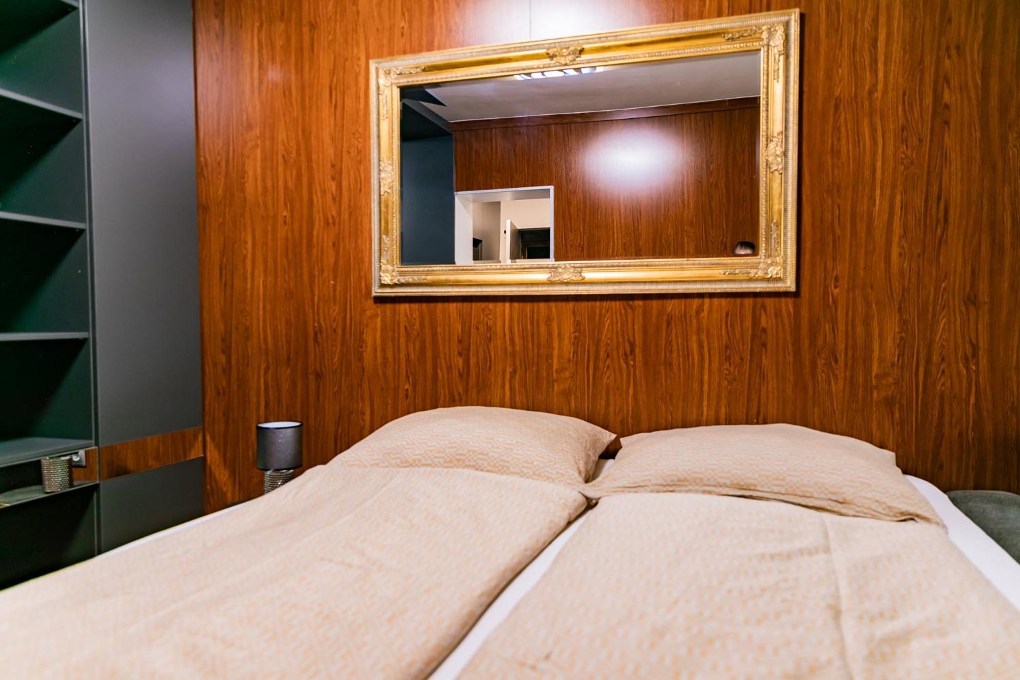 دوناويفاروش Motel1- A Megfizetheto Luxus! المظهر الخارجي الصورة